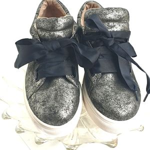 Caslon Black Gold Metallic Leather Lace-up Platform Sneakers sport stylish size9